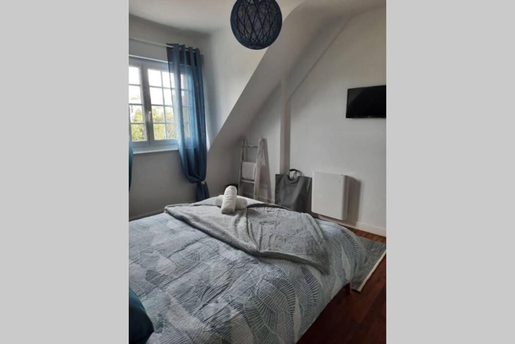 Bel Appartement Idealement Situe & Petite Vue Mer Cancale Dış mekan fotoğraf